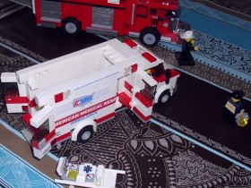 Ford E 350 type 2 AMR Paramedic Ambulance & Pierce Dash LAFD Rescue